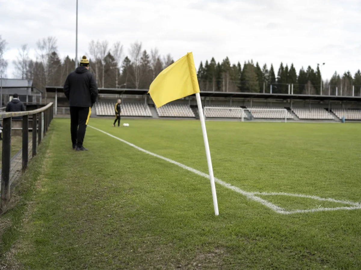 Eetu Mömmö nousee SJK:n kapteenistoon