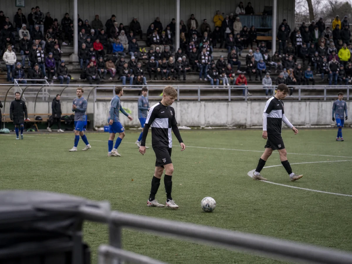 Aaron Lindholm ratkaisi Vaasassa – FC Lahti päätti runkosarjan voittoon