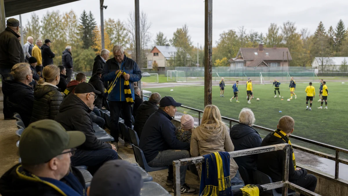 Gnistan haastaa sarjakärki KuPS:n Mustapekka Areenalla