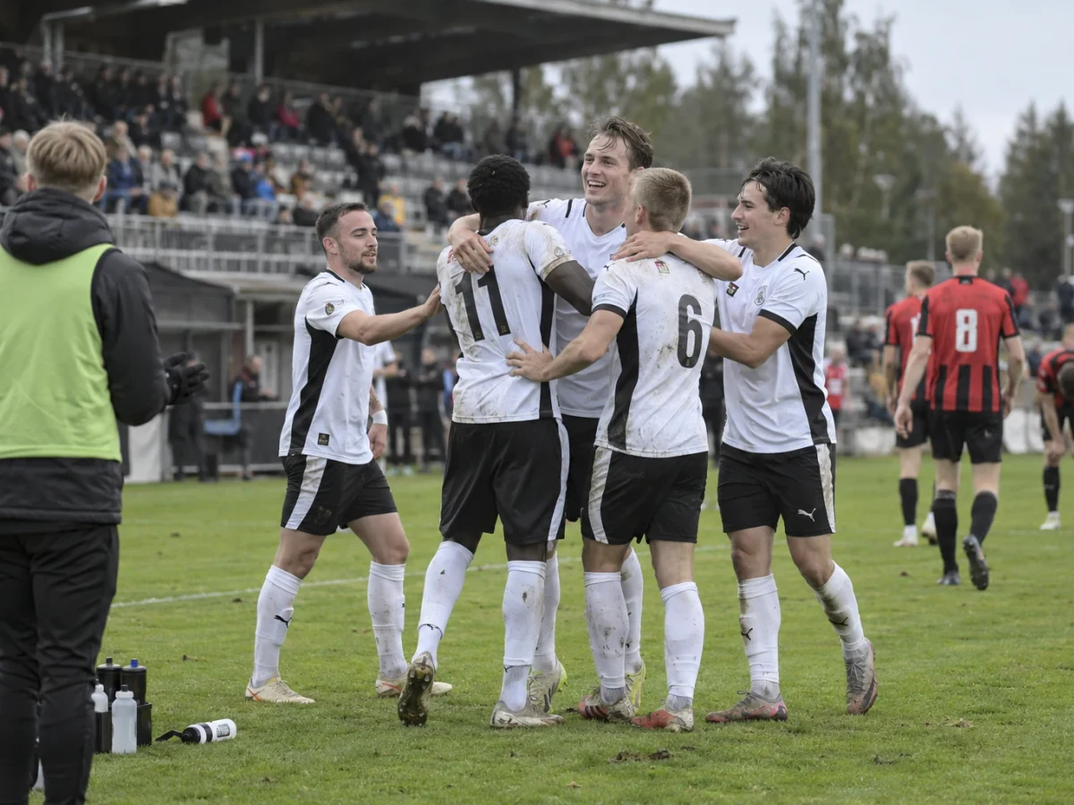 Haka kaatoi PK-35:n 3-0 ja nousi kahden pisteen päähän