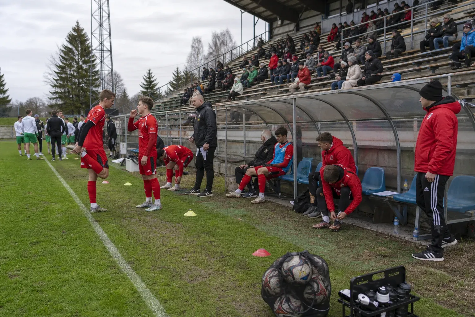 Ykkösliigan kärki Kooteepee matkustaa JIPPO:n vieraaksi
